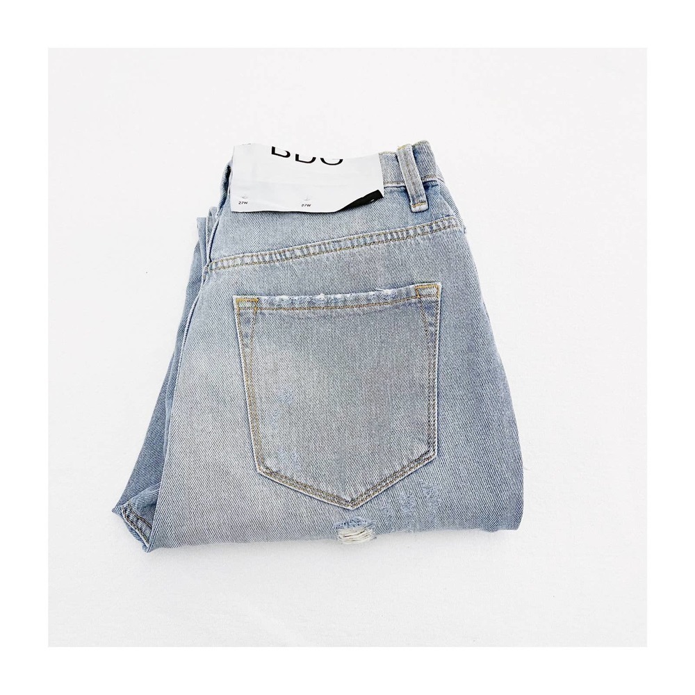 BDG Mom High Rise Light Wash Denim Jeans Distressed SZ27W NWT